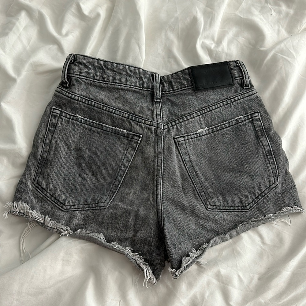 ZARA JEAN SHORTS - PRICE CAN BE NEGOTIATED
